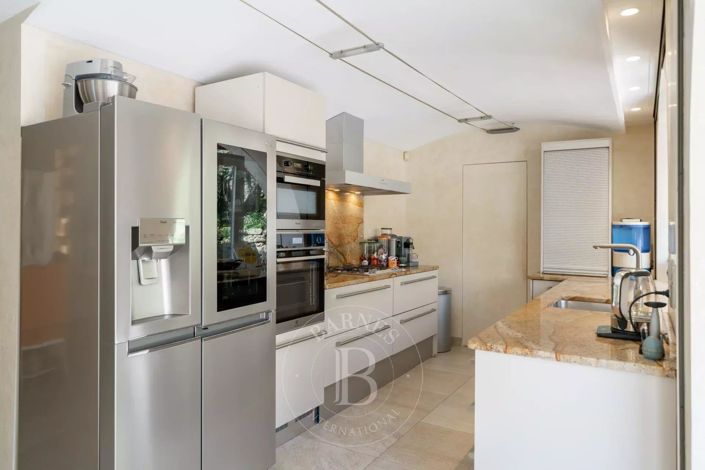 Image No.5-4 Bed House for sale