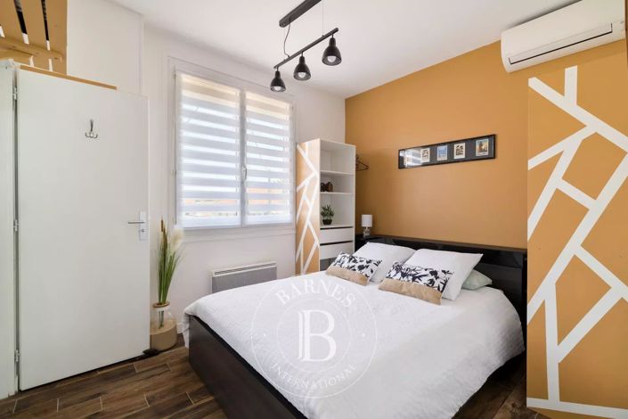 Image No.9-4 Bed House for sale