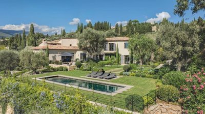 5 Bed House for sale