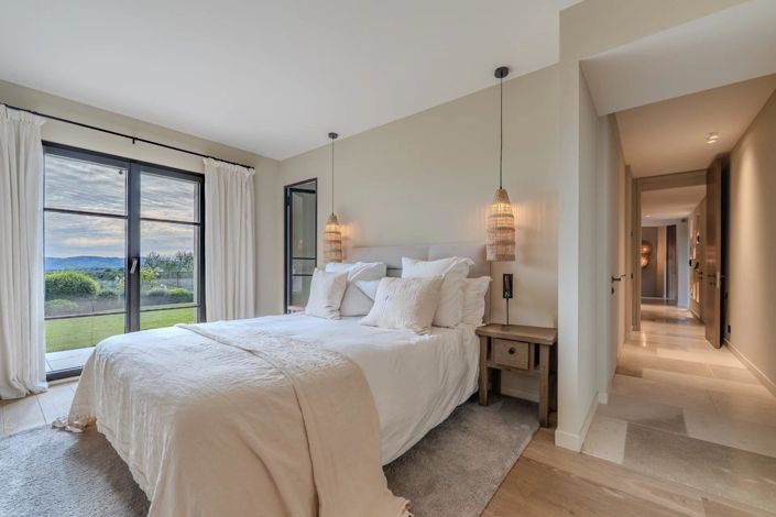 Image No.19-5 Bed House for sale