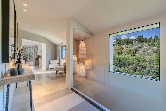 Image No.20-5 Bed House for sale