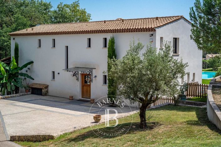 Image No.2-4 Bed House for sale