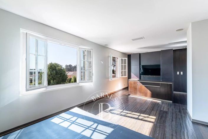 Image No.12-4 Bed House for sale