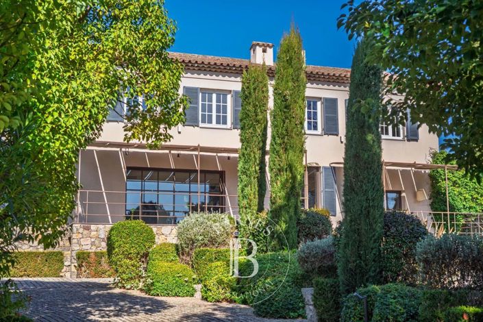 Image No.2-4 Bed House for sale