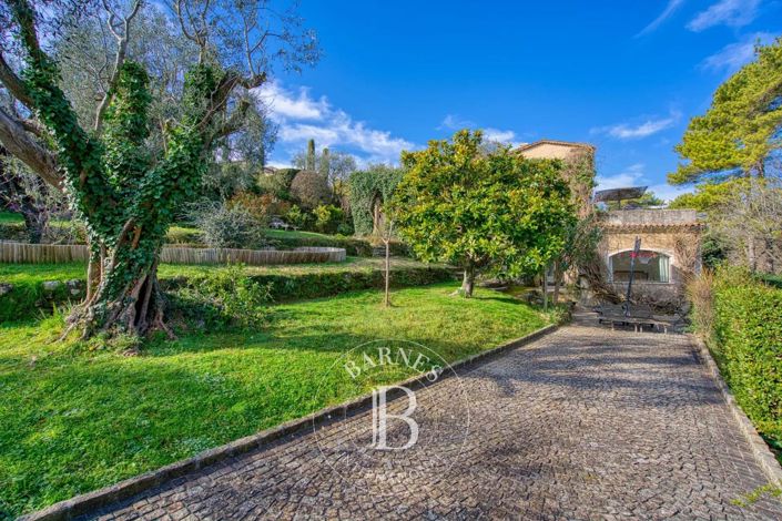 Image No.3-5 Bed House for sale