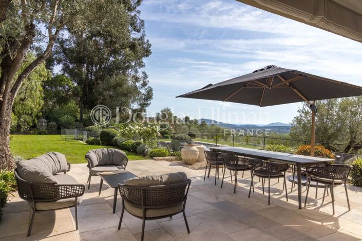 Image No.5-5 Bed House for sale