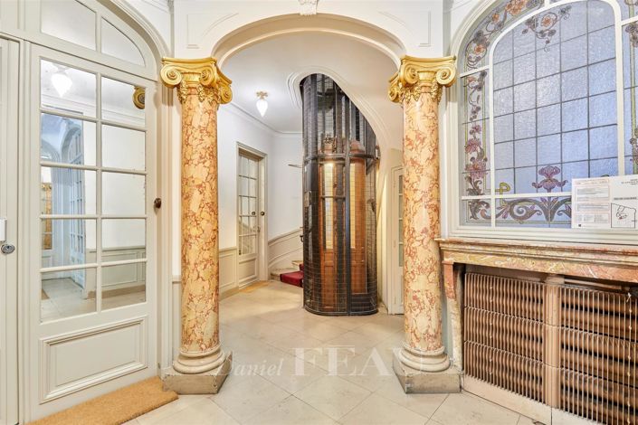 Image No.11-3 Bed Apartment for sale