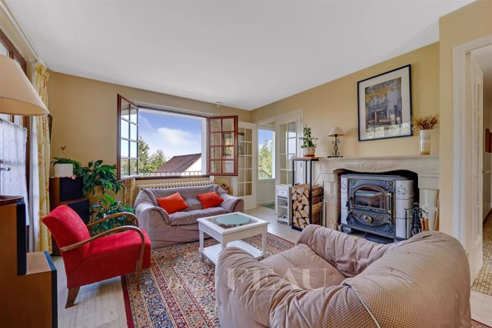 Image No.3-4 Bed House for sale