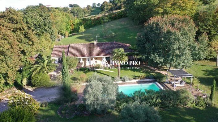 Image No.1-5 Bed House for sale