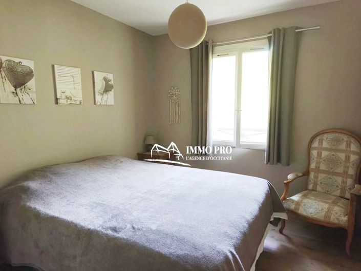 Image No.12-5 Bed House for sale