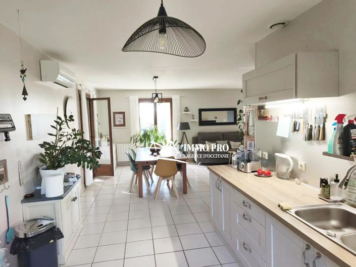 Image No.6-5 Bed House for sale