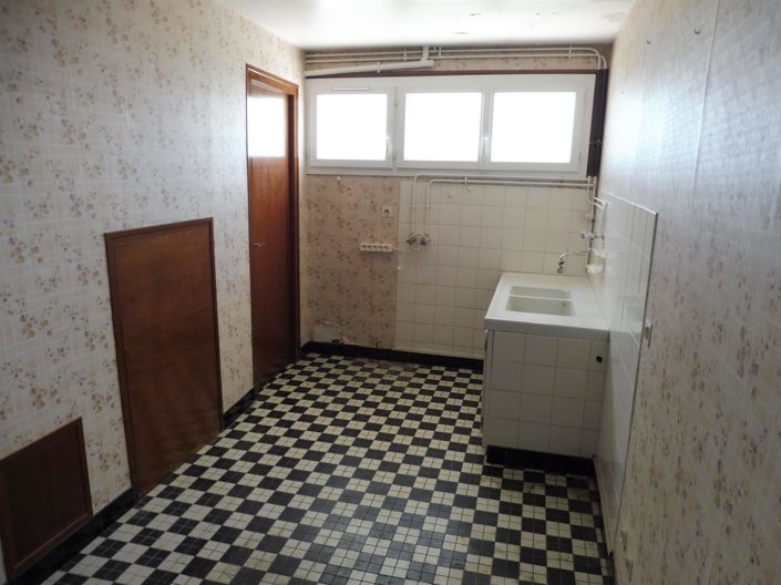 Image No.12-3 Bed House for sale