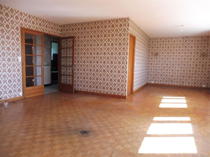 Image No.19-3 Bed House for sale