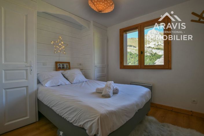 Image No.10-3 Bed Apartment for sale