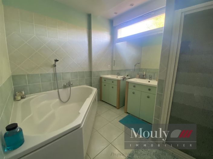 Image No.21-3 Bed House for sale