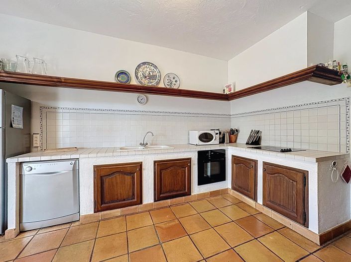 Image No.12-4 Bed House for sale