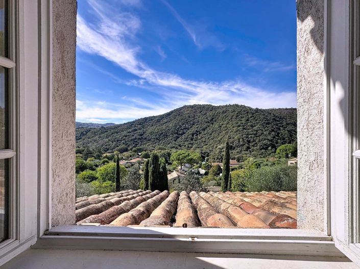 Image No.20-4 Bed House for sale