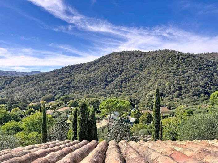 Image No.30-4 Bed House for sale