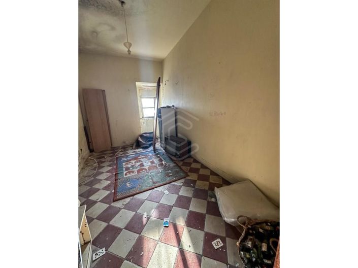 Image No.15-6 Bed Apartment for sale