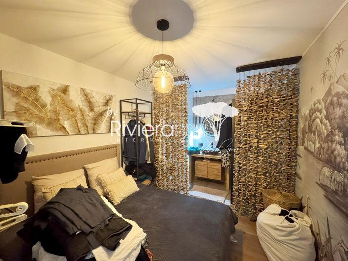 Image No.20-4 Bed House for sale