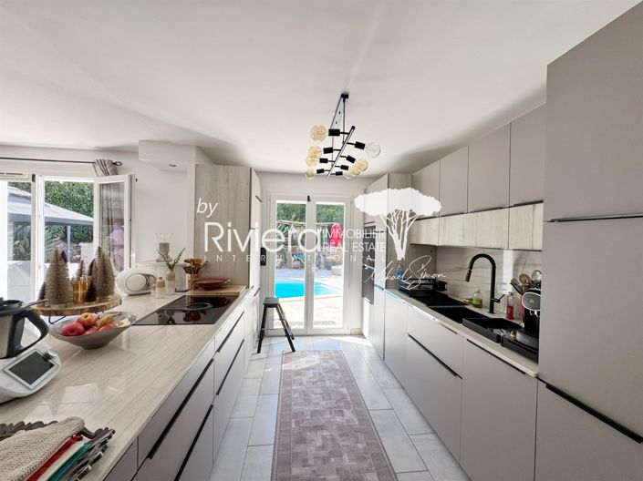 Image No.9-4 Bed House for sale