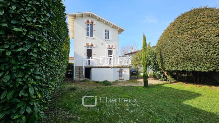 Image No.11-2 Bed House for sale