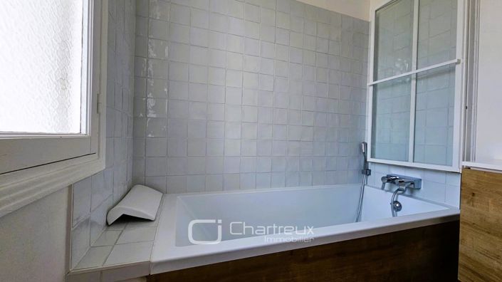 Image No.15-2 Bed House for sale