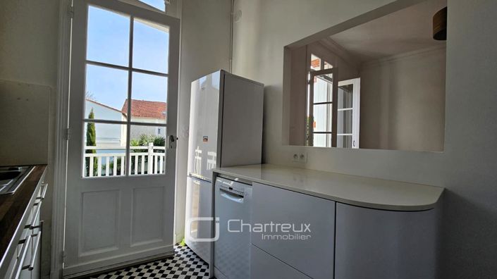 Image No.6-2 Bed House for sale