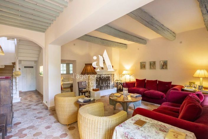 Image No.8-4 Bed House for sale