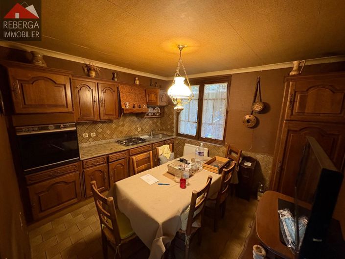 Image No.5-2 Bed House for sale