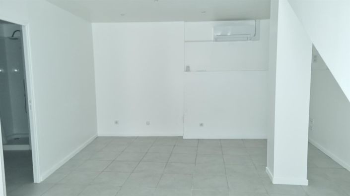 Image No.9-House for sale