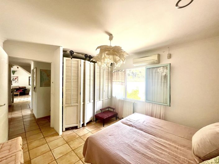 Image No.7-4 Bed House for sale