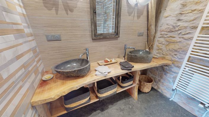 Image No.14-8 Bed House for sale