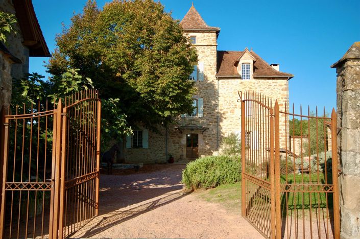 Image No.2-8 Bed House for sale