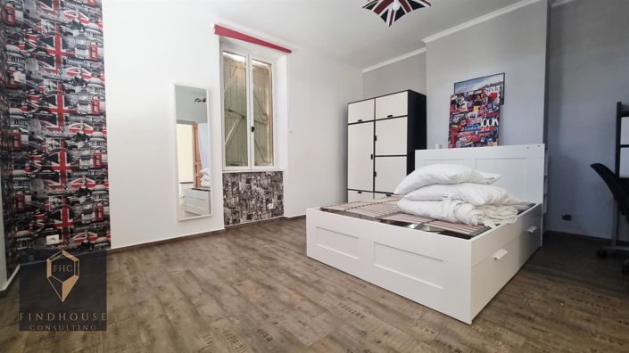 Image No.15-5 Bed House for sale