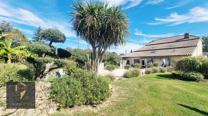 Image No.20-5 Bed House for sale