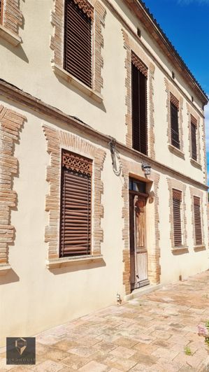 Image No.22-5 Bed House for sale