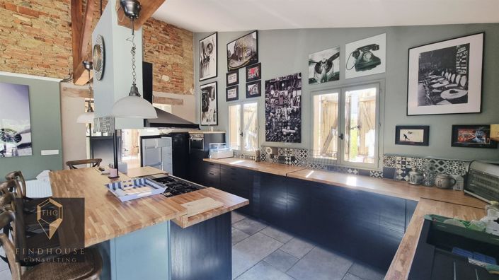 Image No.3-5 Bed House for sale