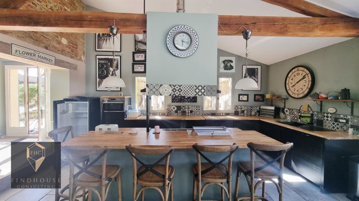 Image No.4-5 Bed House for sale