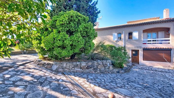 Image No.10-4 Bed House for sale