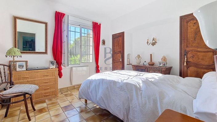 Image No.13-4 Bed House for sale