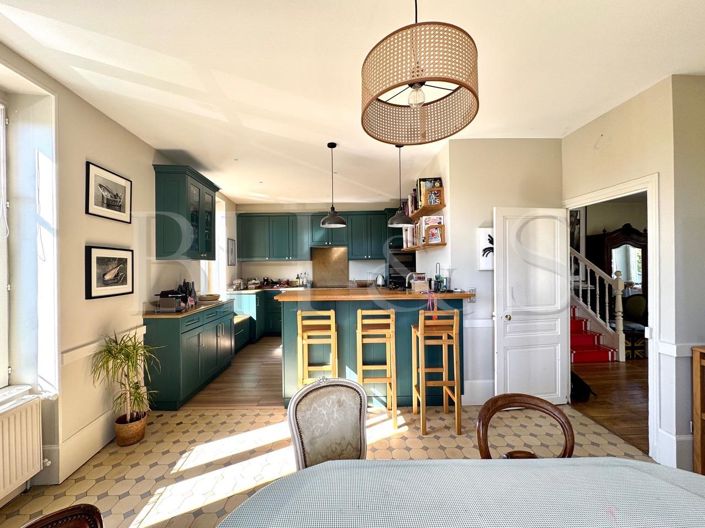 Image No.4-4 Bed House for sale