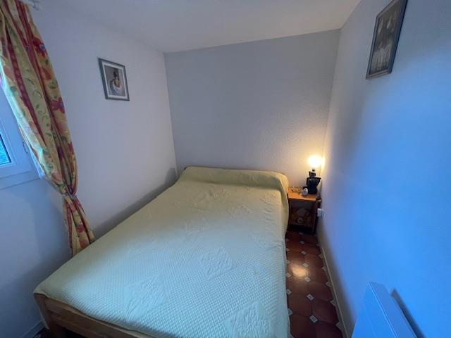 Image No.6-2 Bed House for sale