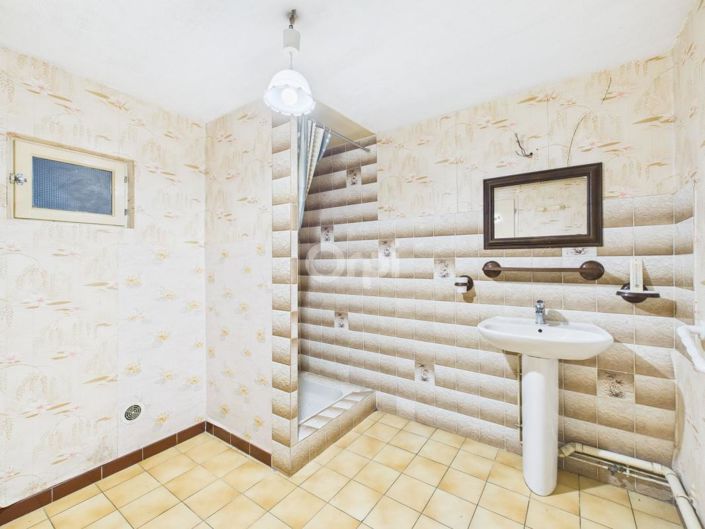 Image No.11-4 Bed House for sale