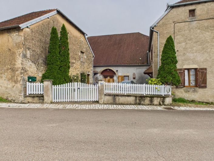 Image No.2-4 Bed House for sale