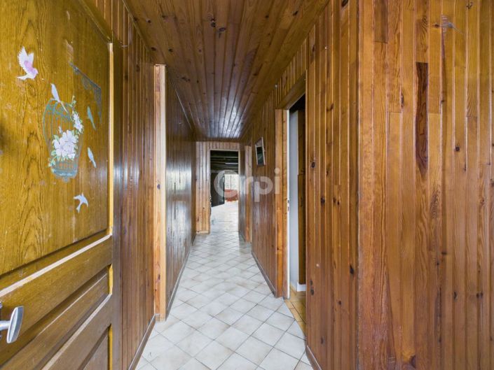 Image No.9-4 Bed House for sale