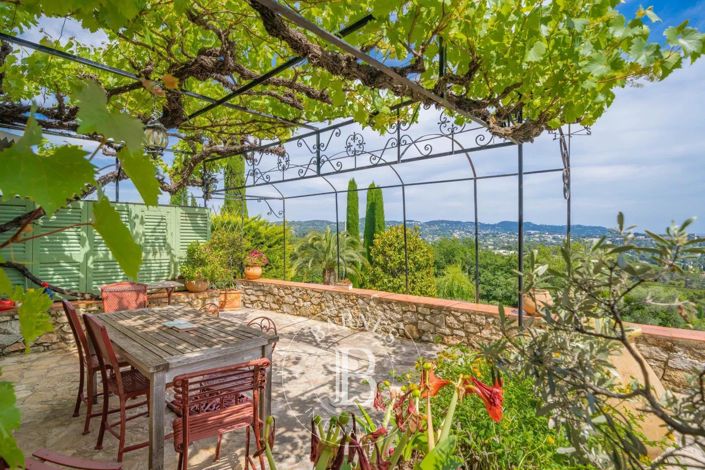 Image No.4-5 Bed House for sale