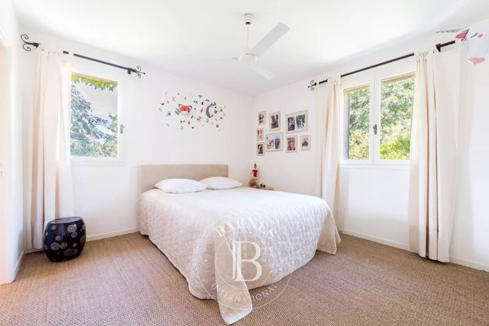 Image No.15-4 Bed House for sale