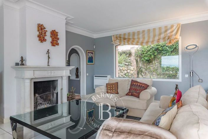 Image No.15-6 Bed House for sale