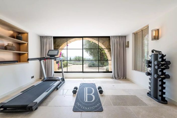 Image No.11-5 Bed House for sale